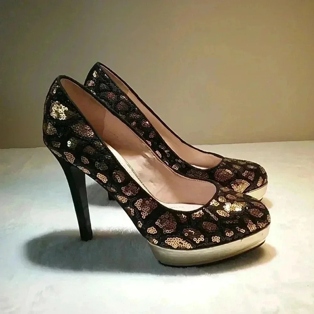 Vince camuro platform gold and  black